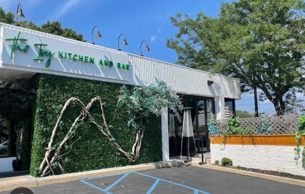 Ivy Huntington exterior